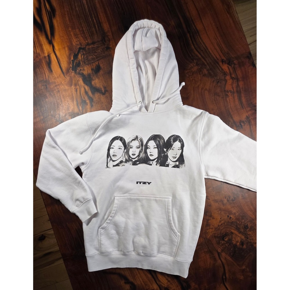 ITZY 2nd World Tour Born To Be 2024 UNISEX  K-Pop Concert Streetfashion